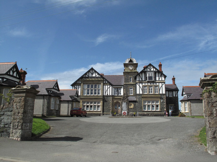 Ysgol